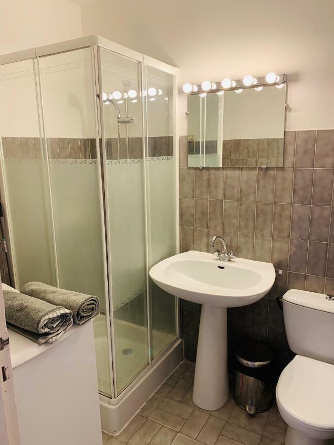 Les Appartements De Lina-Self Check In Ла Гранде-Моте Екстериор снимка
